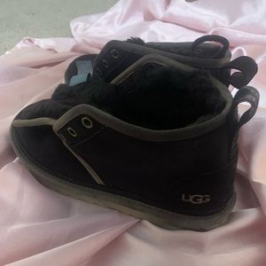 Ugg bootys size 7